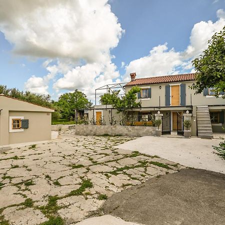 Medanni - Boutique House In Nature With Pool Изола Экстерьер фото