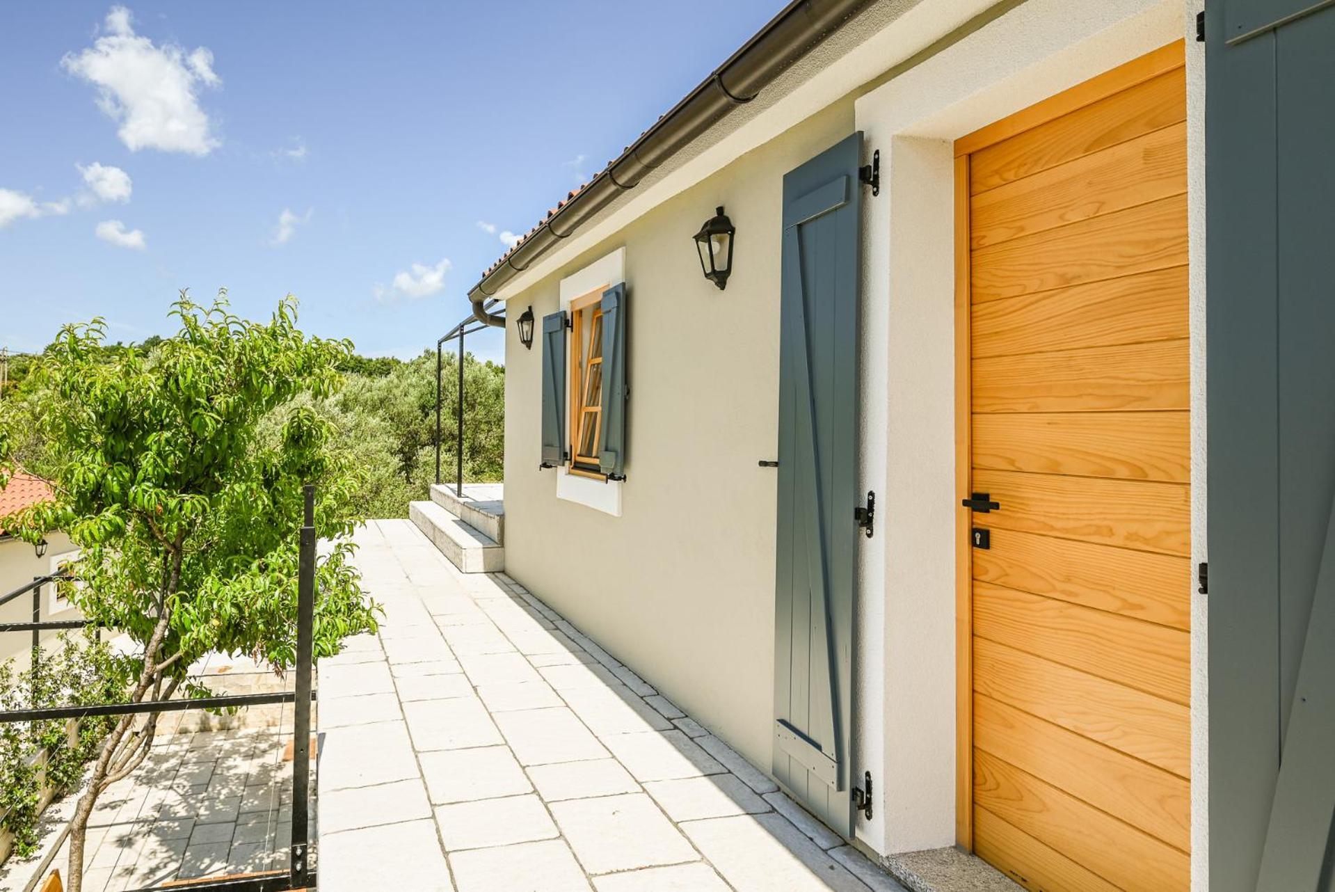 Medanni - Boutique House In Nature With Pool Изола Экстерьер фото