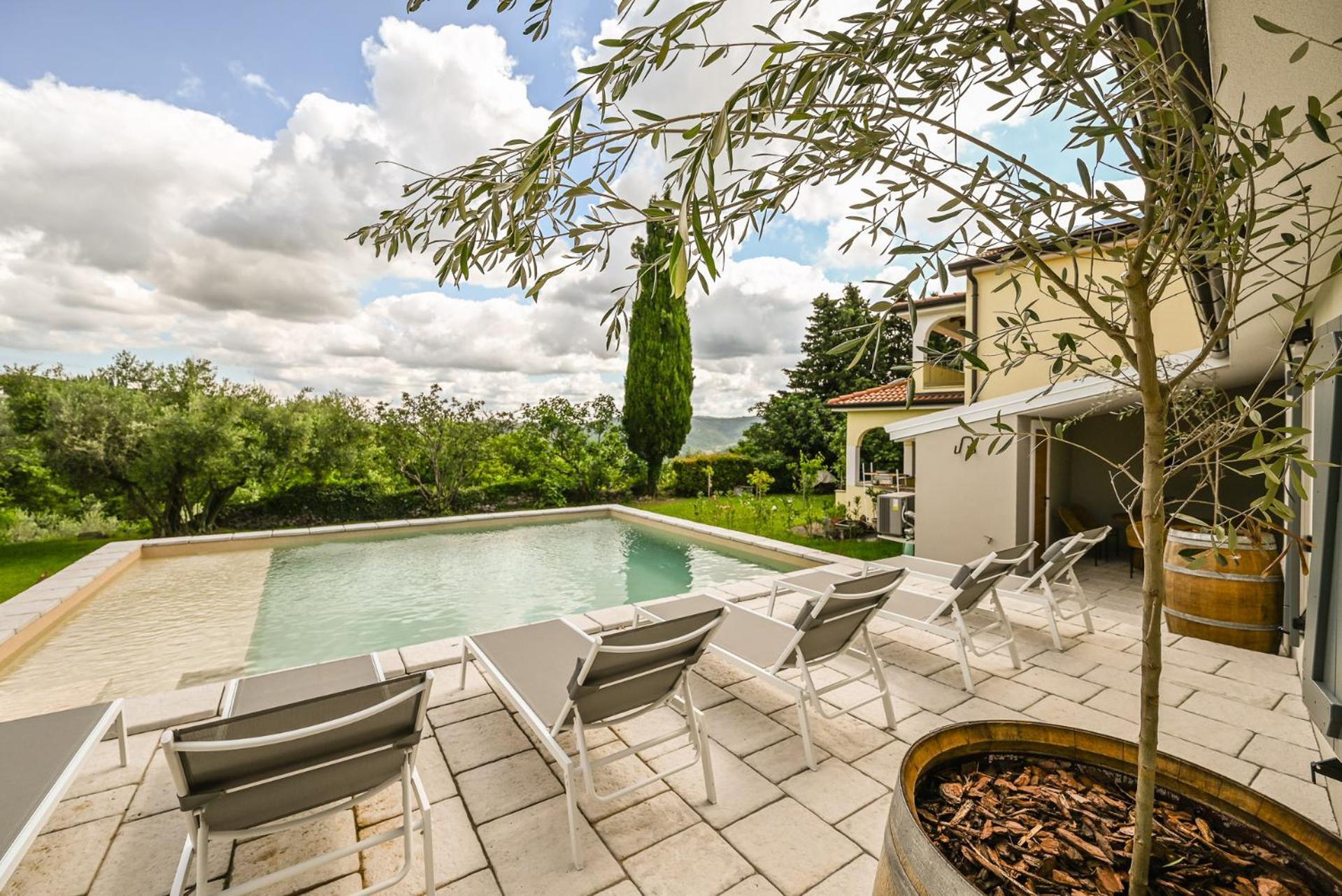 Medanni - Boutique House In Nature With Pool Изола Экстерьер фото
